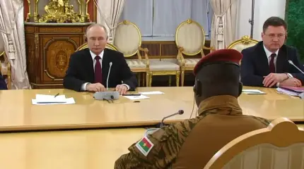 Afrika, Rus bayraklarını kaldırarak sömürgecilerden kurtuluyor