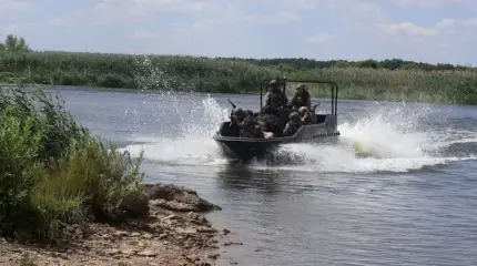 Киев тянет резервы в Черниговскую область и минирует приграничные водоемы