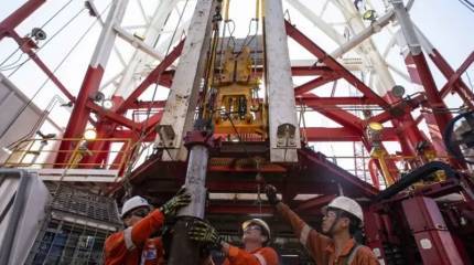 РФ станет крупнейшим экспортером нефти и газа в Азию – Новак