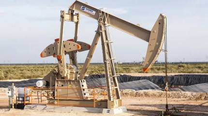Полшага до банкротства: Саудовская Аравия тратит так, словно нефть по 90 долларов
