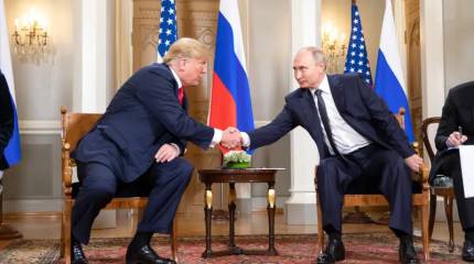 Европа боится стать призом, который разделят Трамп и Путин
