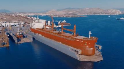 Хуситы потопили греческий балкер в Красном море