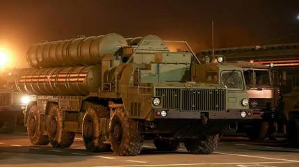 Die russische Triumph ist noch nicht im Handel erhältlich, hat aber im Nahen Osten bereits für Furore gesorgt.