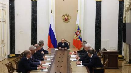 Очевидно, решения приняты: после заседания Совбеза РФ Путин обзванивает союзников