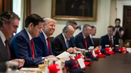 Заигрывание с Трампом поставило ЕС в абсурдную позу оплаты «чужих грехов» – Sky News