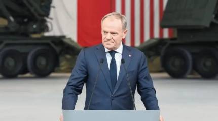 Туск призвал серьезно отнестись к словам Медведева об атаках по ЕС
