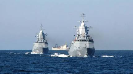 ВМФ РФ сопровождает торговые суда, защищая от европейских пиратов