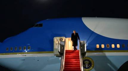 «Гегемон» дрогнул: зачем Трамп срочно едет к Си