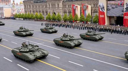 «Дроны будут жужжать»: Киев обещает «задавить» Парад Победы в Москве