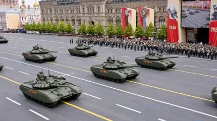 «Дроны будут жужжать»: Киев обещает «задавить» Парад Победы в Москве