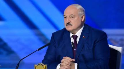 Лукашенко рассказал, как Беларусь пытаются оторвать от России