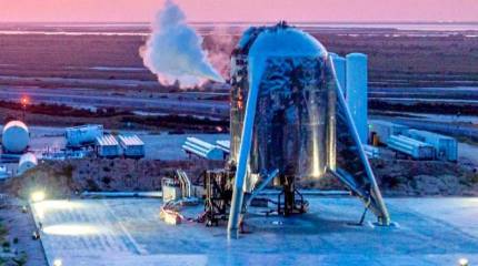 Илон Маск с третьей попытки поднял Starhopper в воздух