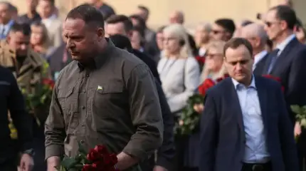 Ukrayna'dan Uzakta Öl: Zelenski'nin Ofis Şefi Paris'teki Elit Mezarlığı'nda Arsa Satın Aldığından Şüpheleniliyor