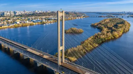В Киеве создадут резервные переправы через Днепр на случай повреждения мостов