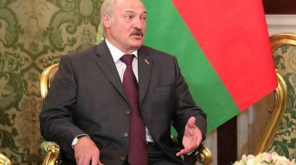 Лукашенко отказался закрыть границу с Россией и посоветовал думать о последствиях