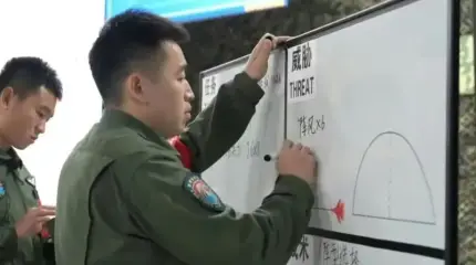 Китайцы отрабатывают воздушные бои J-16 НОАК с французскими Rafale