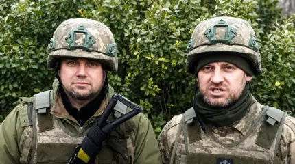 «Кинуты на смерть»: солдаты ВСУ подняли российский флаг и перешли на сторону РФ