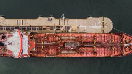 Почему тотальное эмбарго на нефть РФ не заглушит поток – Reuters