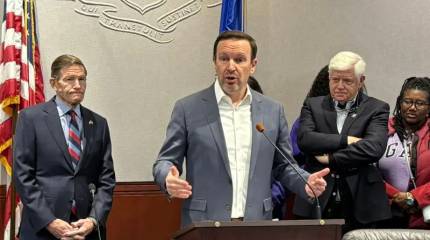 «Трамп просчитался»: контроль в войне с Ираном утрачен, регион в хаосе – сенатор США