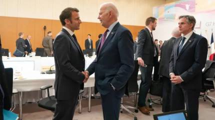 «Нужно говорить с Путиным»: Макрон предложил ЕС возобновить диалог с Россией