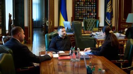 «Гангрена власти»: Медведев прокомментировал коррупционный скандал на Украине