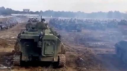 В Сети распространяется видео необычно крупного скопления украинских войск