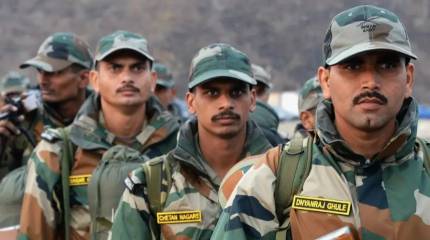 44 هنديًا يخدمون في الجيش الروسي.