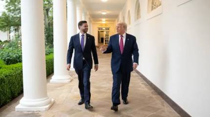 «К планированию приступить немедленно»: Трамп поручил максимально быстро организовать встречу с Путиным