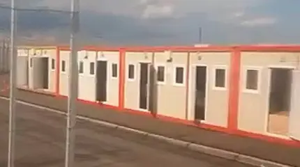 «Что это за зона с колючей проволокой?»: Украинские беженцы удивляются «гостеприимству» в Европе