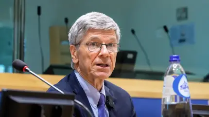 Америка получила неприятный диагноз: Сакс рассказал, что ждёт Запад