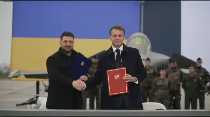 Оплатит Россия: Зеленский выпросил у Макрона 100 истребителей Rafale