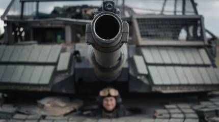 Сырский перебрасывает танки под Сумы, чтобы удержать город