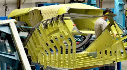 Фотографии из цеха демонстрируют недоразвитость Су-57 – крупнейшее китайское СМИ