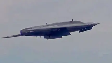 «Охотник» сбросил 500-кг авиабомбу