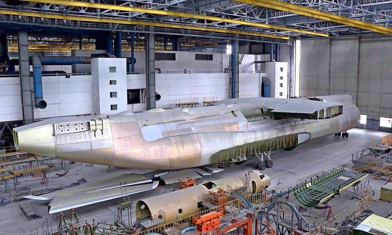 Киев в условиях бушующего конфликта решил достроить второй Ан-225