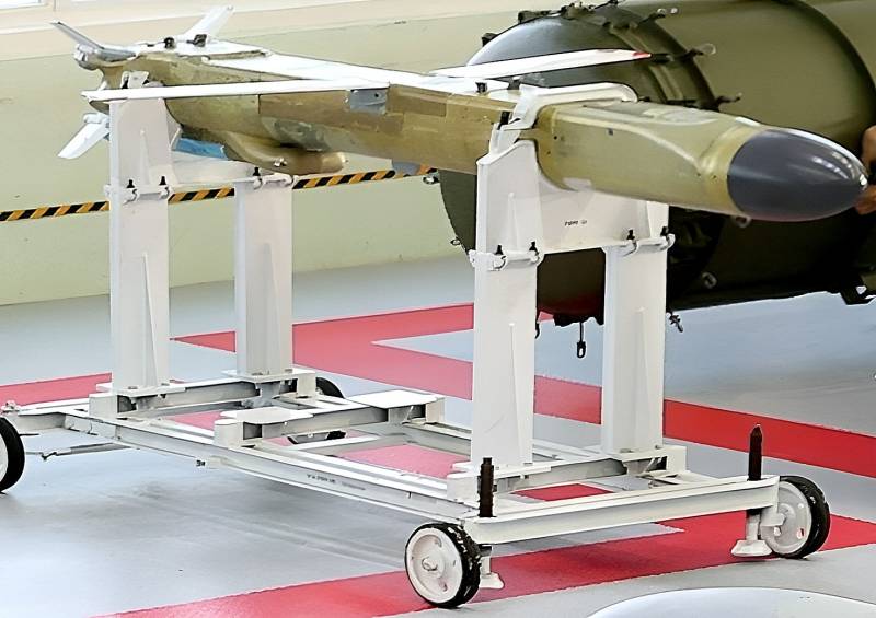 Опубликовано изображение новейшей крылатой ракеты Х-50