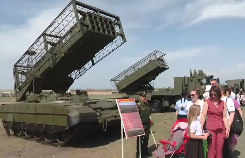 Минобороны впервые показало новейшую ТОС-3 «Дракон»