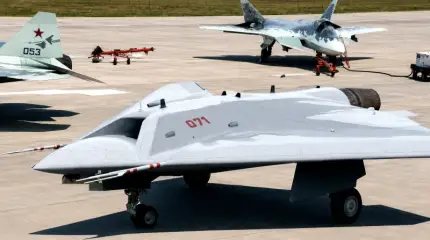 Почему России нужен беспилотный «Охотник РЭБ» в паре с Су-57Д