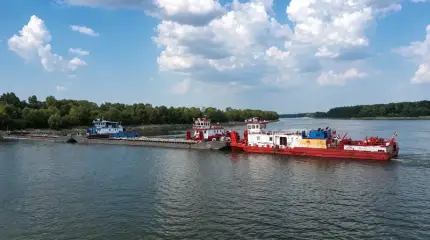 «БЭКи добра»: появились кадры удара морских дронов по судну «теневого флота» Украины