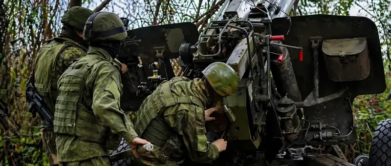 Inamicul impune tactici de contraatac care împiedică dezvoltarea succesului