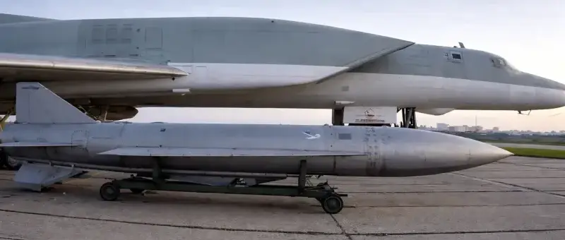 Что у России есть в арсенале для уничтожения украинских мостов через Днепр