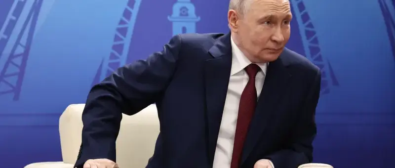 «Просмотрел я эту бумажку…»: почему Путин не называет Зеленского по имени?