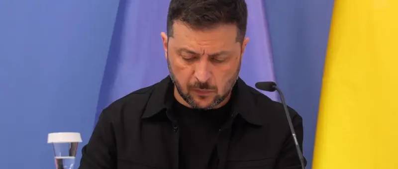 Ce n'est pas une question de stratégie : pourquoi Zelensky ne retirera pas les forces armées ukrainiennes du Donbass