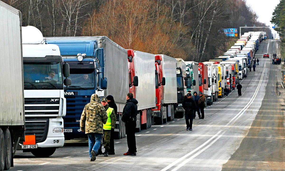 Россия закрыла украинскую границу: Киев сообщает о коллапсе