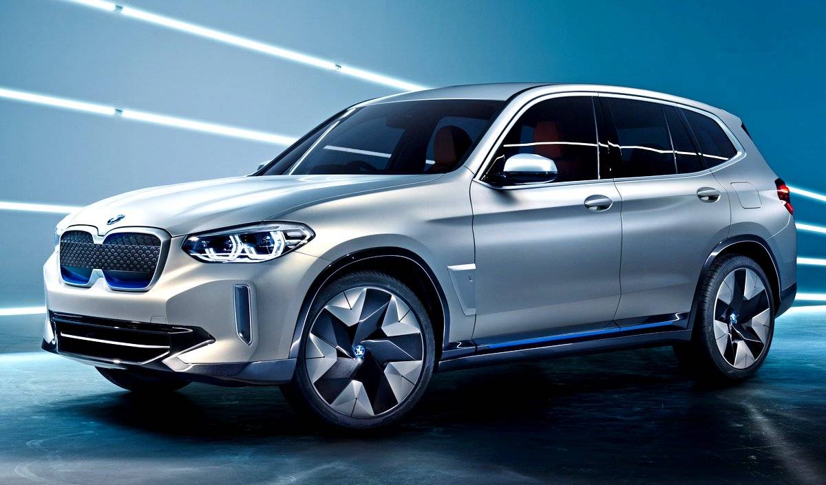 Популярный BMW X3 стал электрическим