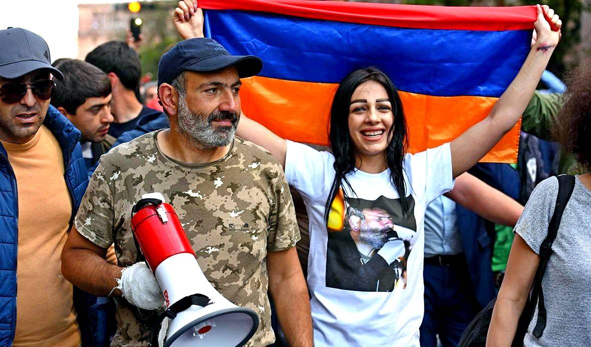 Tam abluka: Ermenistan'daki durum kontrolden çıktı