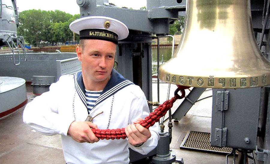 Pourquoi les marins russes crient-ils "Polundra!"