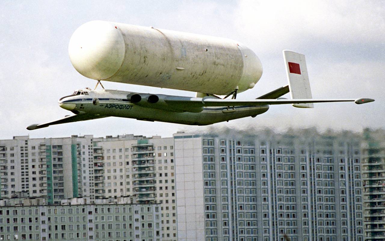 Советский «Атлант»: почему уникальный самолет оказался не нужен