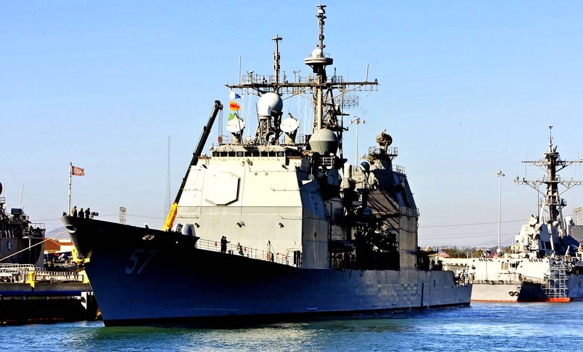 La sexta flota de EE. UU. Puede atracar en el mar de Azov