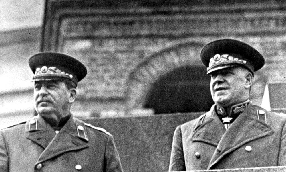 «Маршал Победы» против Вождя: готовил ли Жуков заговор против Сталина?